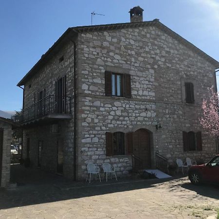 La Casa Delle Sirene Hotel Assisi Exterior photo